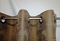 Rideaux et rideaux attachés aux anneaux