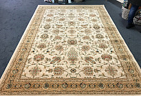 BYTEMA vous présente une nouvelle collection de tapis de luxe en laine PRAGUE !