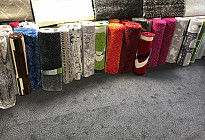Un large choix de tapis de différentes tailles....