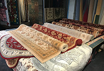 Un large choix de tapis de différentes tailles....