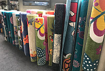 Un large choix de tapis de différentes tailles....