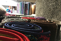 Un large choix de tapis de différentes tailles....