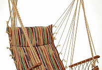 Chaises à bascule suspendues de la société tchèque Alebo en tissus de tapisserie