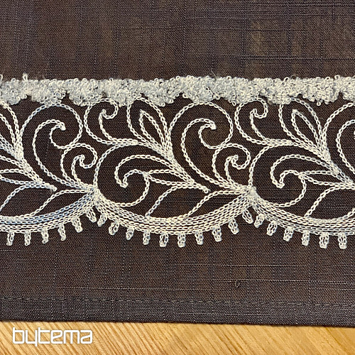 Nappe brodée grise