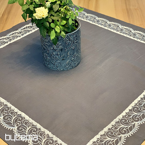 Nappe brodée grise