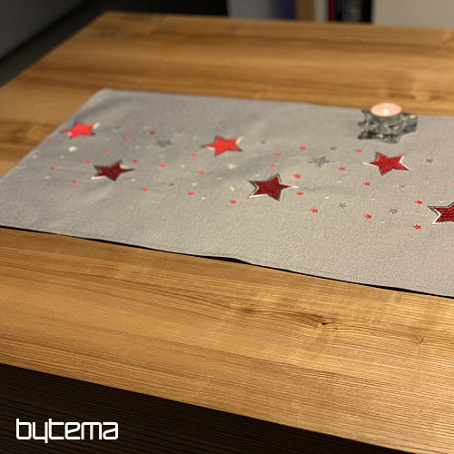 Nappe de Noël brodée grise à flocons rouges