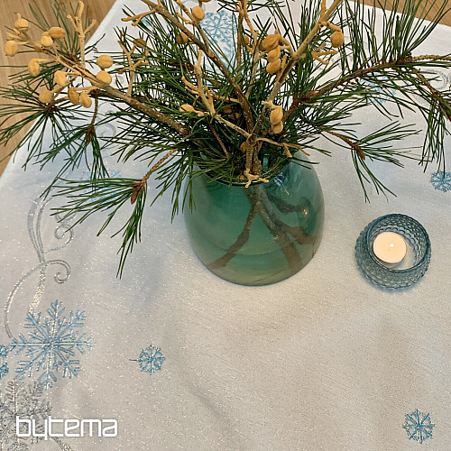 Nappe de Noël brodée bleu-argent