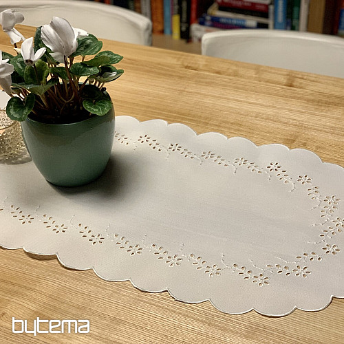 Nappe brodée et ovale FLEURS BRODÉES blanc
