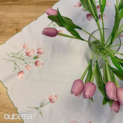 Nappe brodée et TULIPES ovales brodées