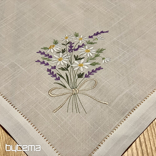 Nappe et châle brodés KYTICE KOPRETIN