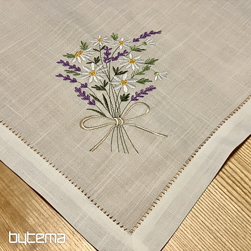 Nappe et châle brodés KYTICE KOPRETIN