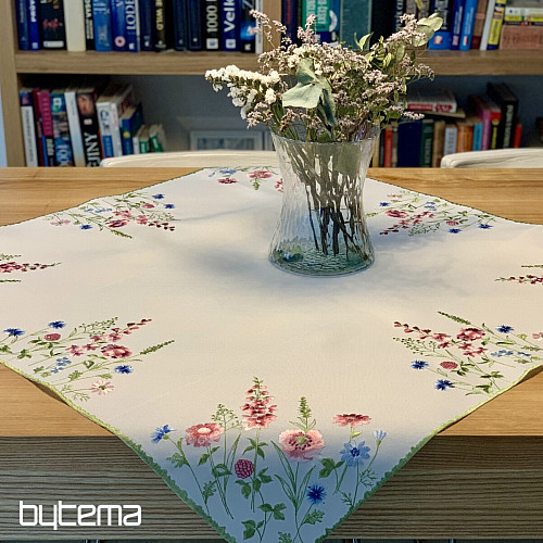 Nappe et châle brodés FLEURS DES PRÉS