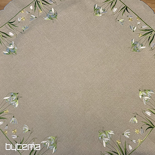 Nappe et écharpe brodées Blanche Neige