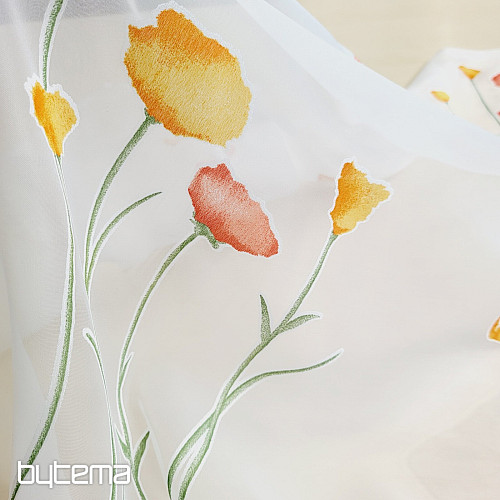 Rideau prêt avec des fleurs printanières