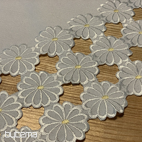 Nappe brodée DAISY