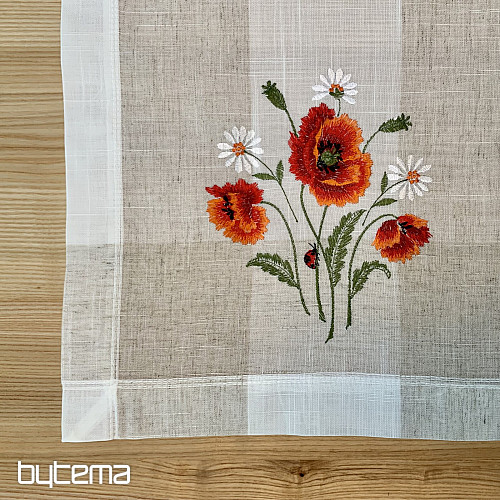 Nappe et écharpe brodées VLCÍ MAKA