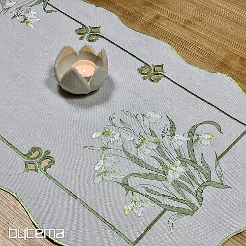 Nappe et écharpe brodées BLANCHE NEIGE