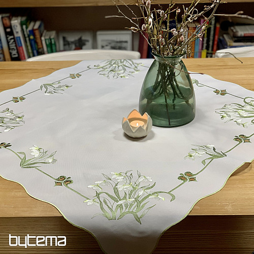 Nappe et écharpe brodées BLANCHE NEIGE