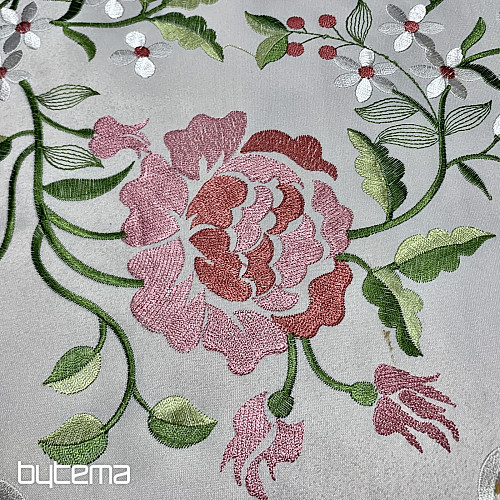 Nappe et foulard brodés ROSE