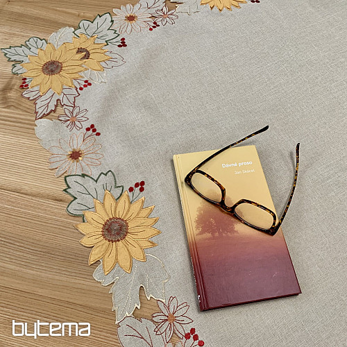 Nappe brodée TOURNESOL