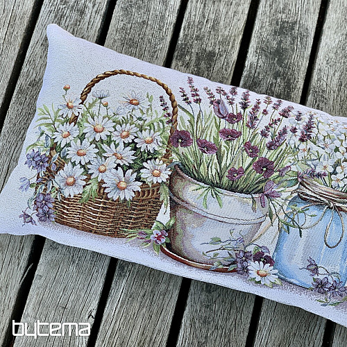 Coussin tapisserie LA BEAUTÉ DANS LE PANIER