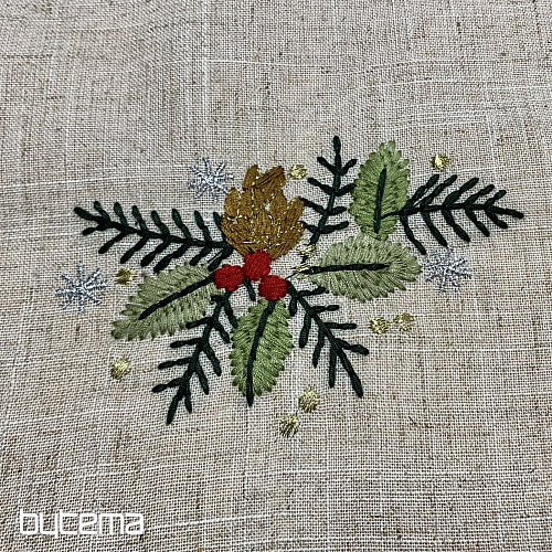 Nappe brodée Brindilles COLORÉES