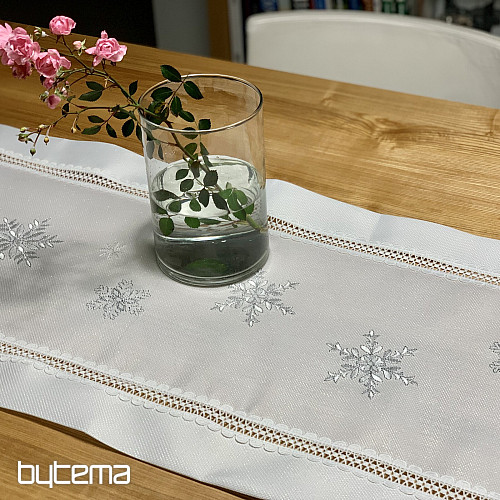 Nappe de Noël brodée à flocons argent