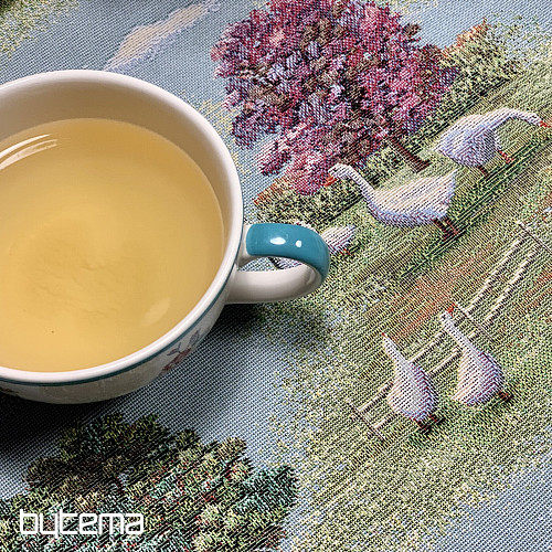 Nappe et foulard en tapisserie VENKOV