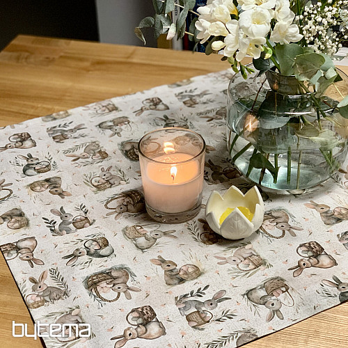 Nappe de Pâques POULETS ET ŒUFS