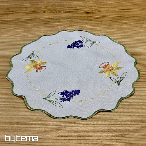 Nappe et foulard brodés NARCISSIS ET LA FILLE DES NEIGES