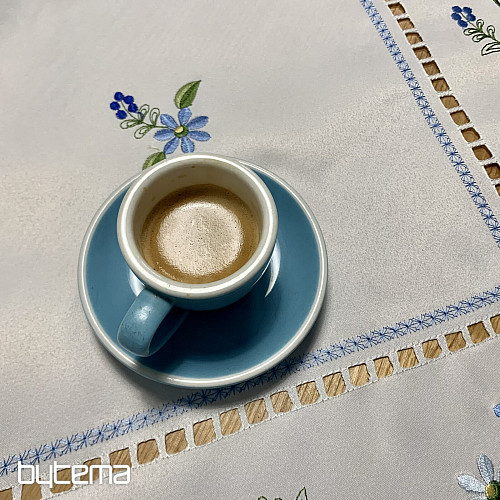 Nappe et foulard brodés FLEURS OUBLIÉES