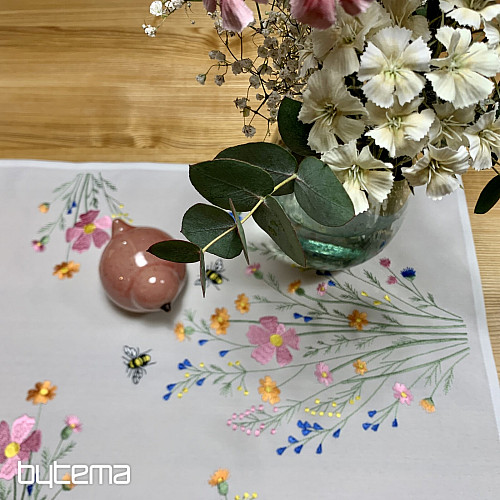 Nappe et foulard brodés Prairie et abeilles