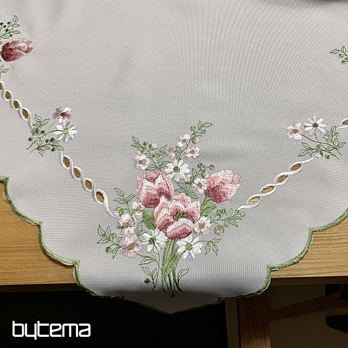 Nappe et foulard brodés BOUQUET DE TULIPES