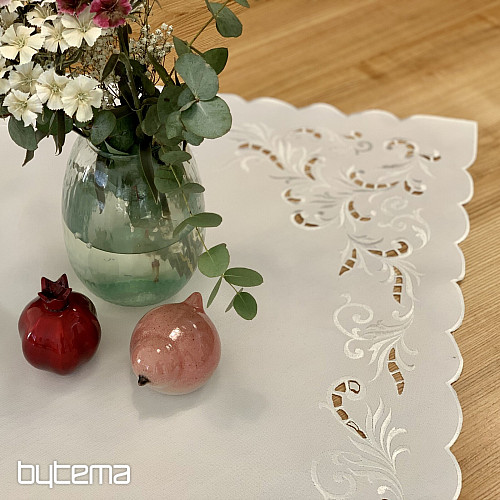 Nappe et foulard brodés WHITE DREAM