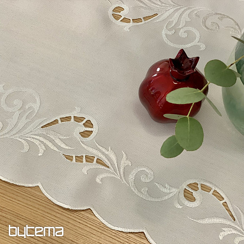 Nappe et foulard brodés WHITE DREAM