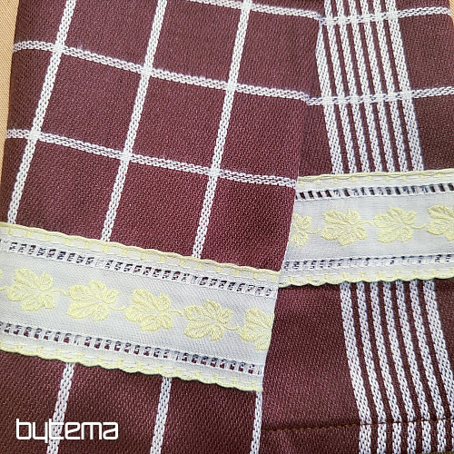 SERVIETTES BRUNES À MOTIFS DE GRAND-MÈRE