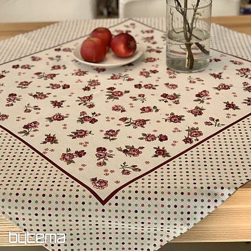 Nappe tapisserie et châle ROSES