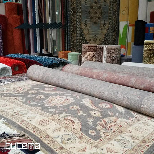 Tapis de luxe en laine DJOBIE PATCH rouge