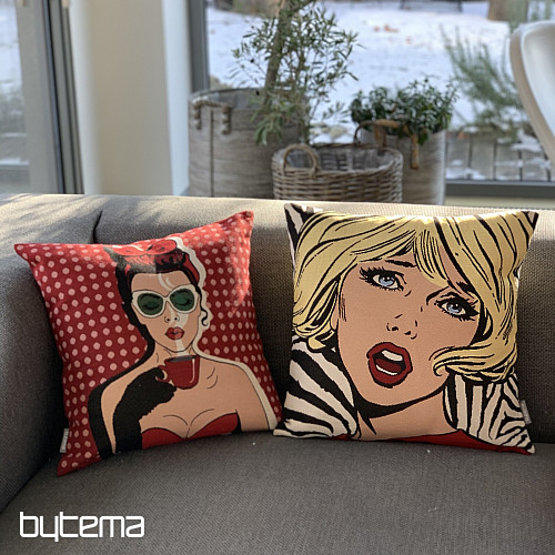 Housse de coussin tapisserie COMICS WOMAN I