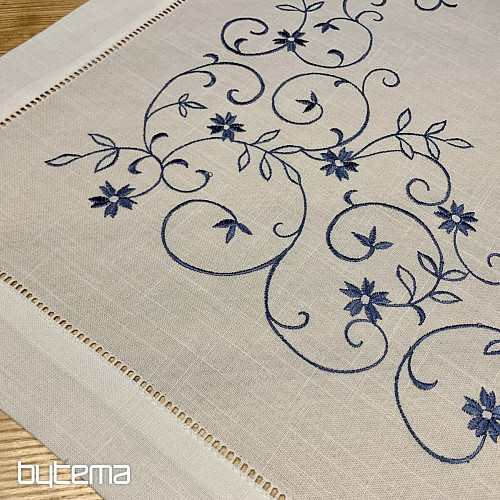Nappe et foulard brodés FLEUR BLEU BLANC