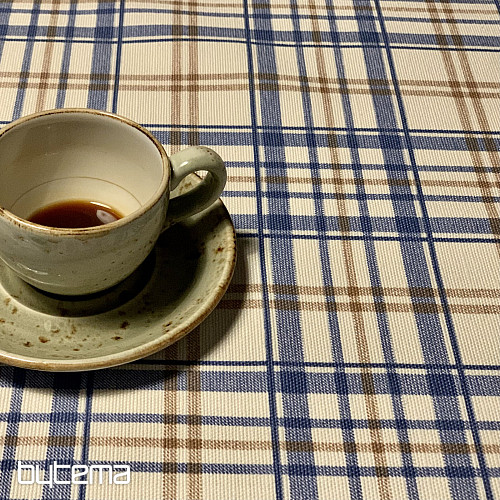 Nappe LAURA - carreaux bleus