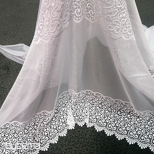 Rideau avec broderie V708