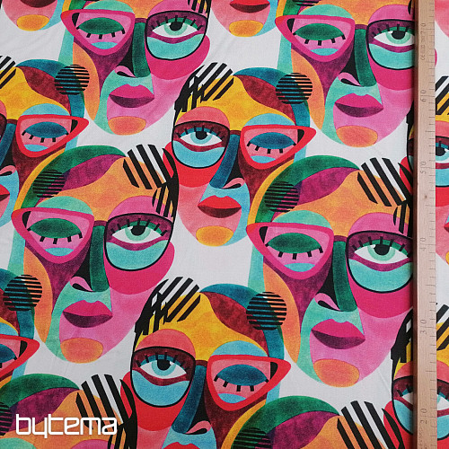 Masques en tissu décoratif